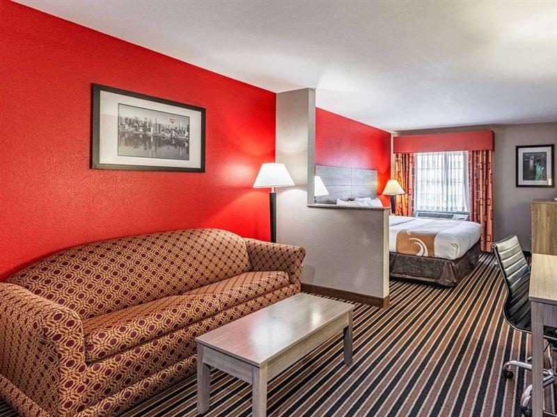 Quality Suites I-44 Талса Екстер'єр фото
